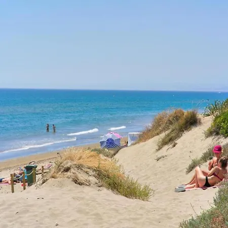 In Near Sandy Апартаменты *