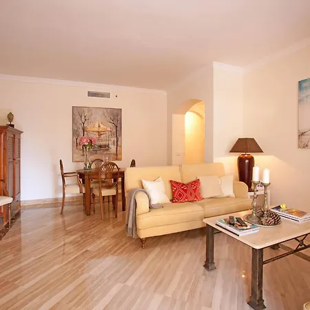 アパート In Near Sandy マルベーリャ